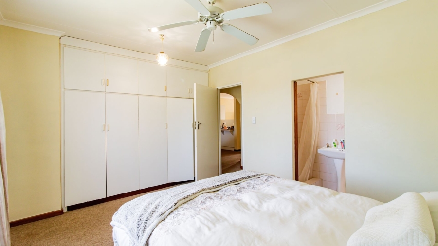 3 Bedroom Property for Sale in Beacon Bay Eastern Cape